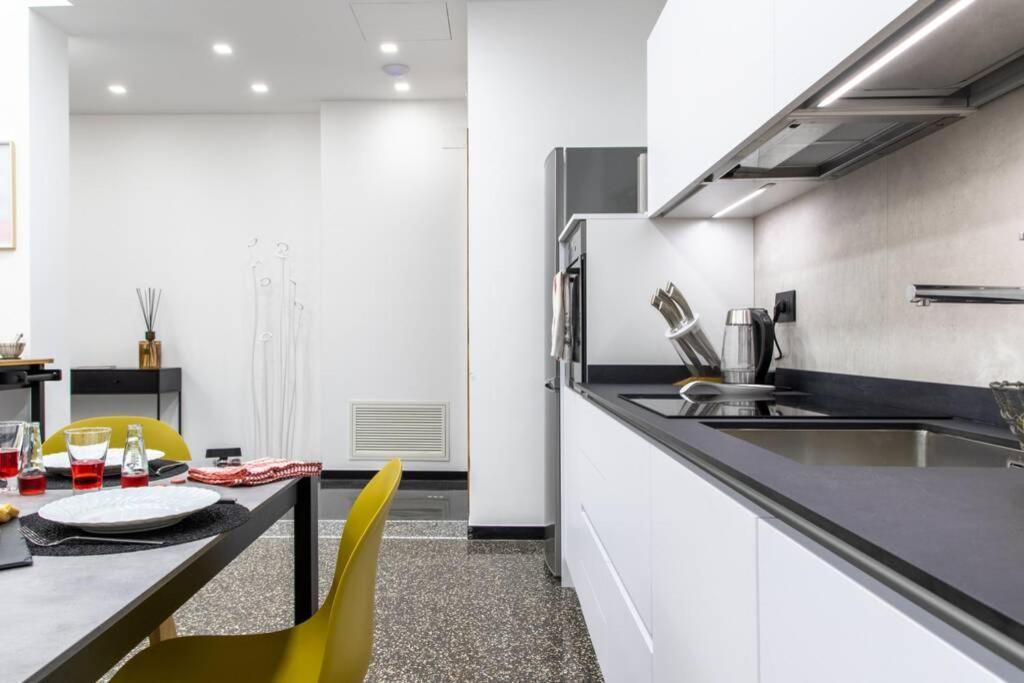 Largodoria - Viaarchivolto, Box Auto Privato Incluso Apartment Albenga Bagian luar foto