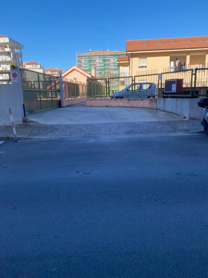 Largodoria - Viaarchivolto, Box Auto Privato Incluso Apartment Albenga Bagian luar foto